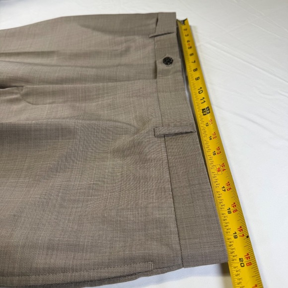 Tommy Hilfiger 100% Wool Men's 2 Piece Suit Beige Jacket 46R Pants 40X30 - Picture 9 of 15